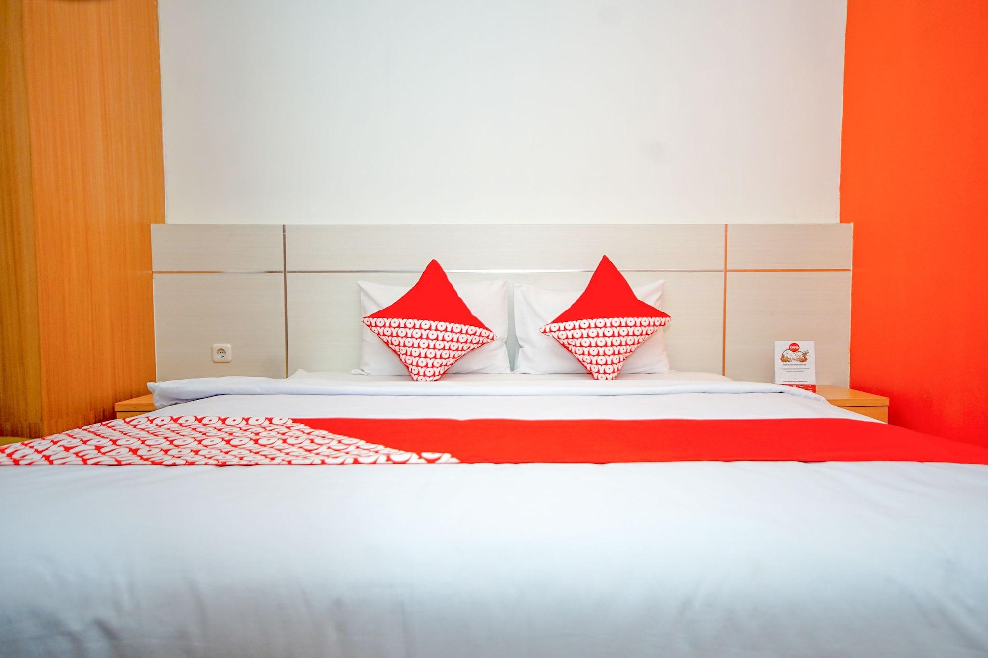 Oyo 344 Kr Hotel Palembang Extérieur photo