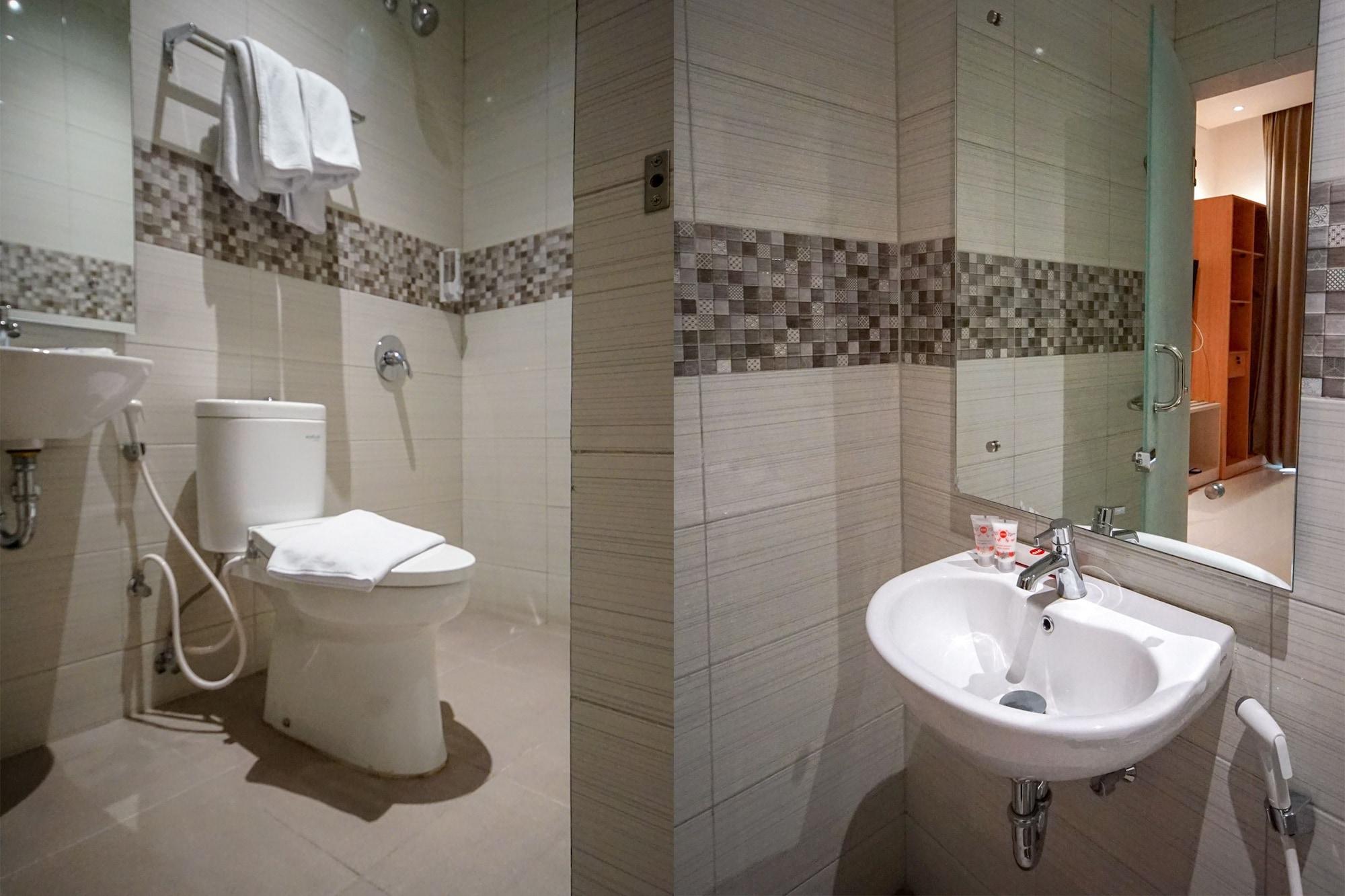 Oyo 344 Kr Hotel Palembang Extérieur photo