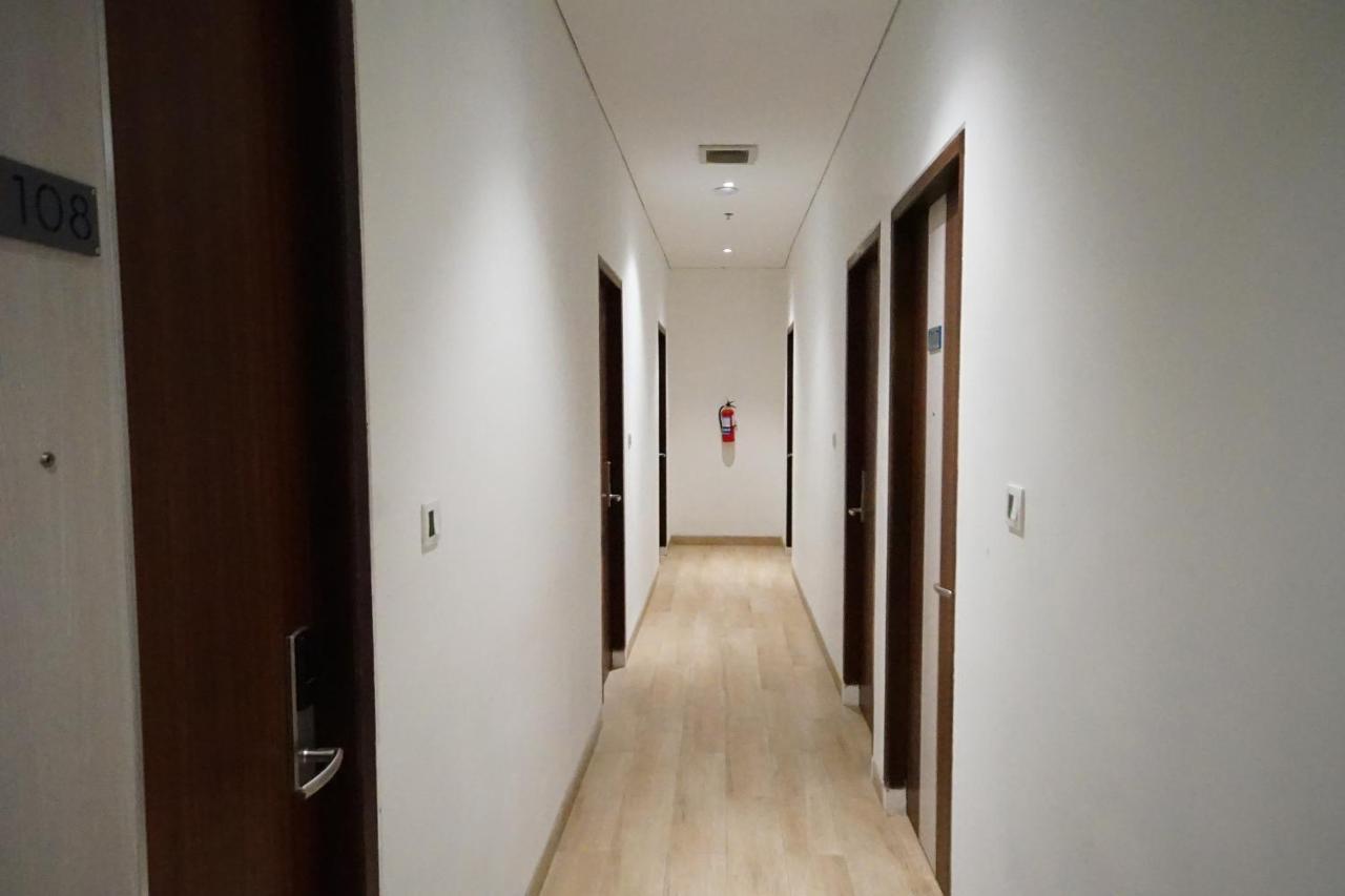 Oyo 344 Kr Hotel Palembang Extérieur photo