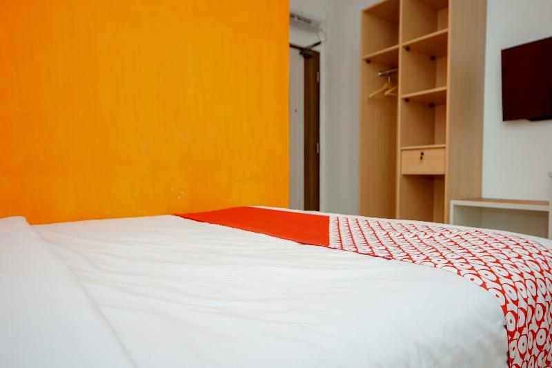 Oyo 344 Kr Hotel Palembang Extérieur photo